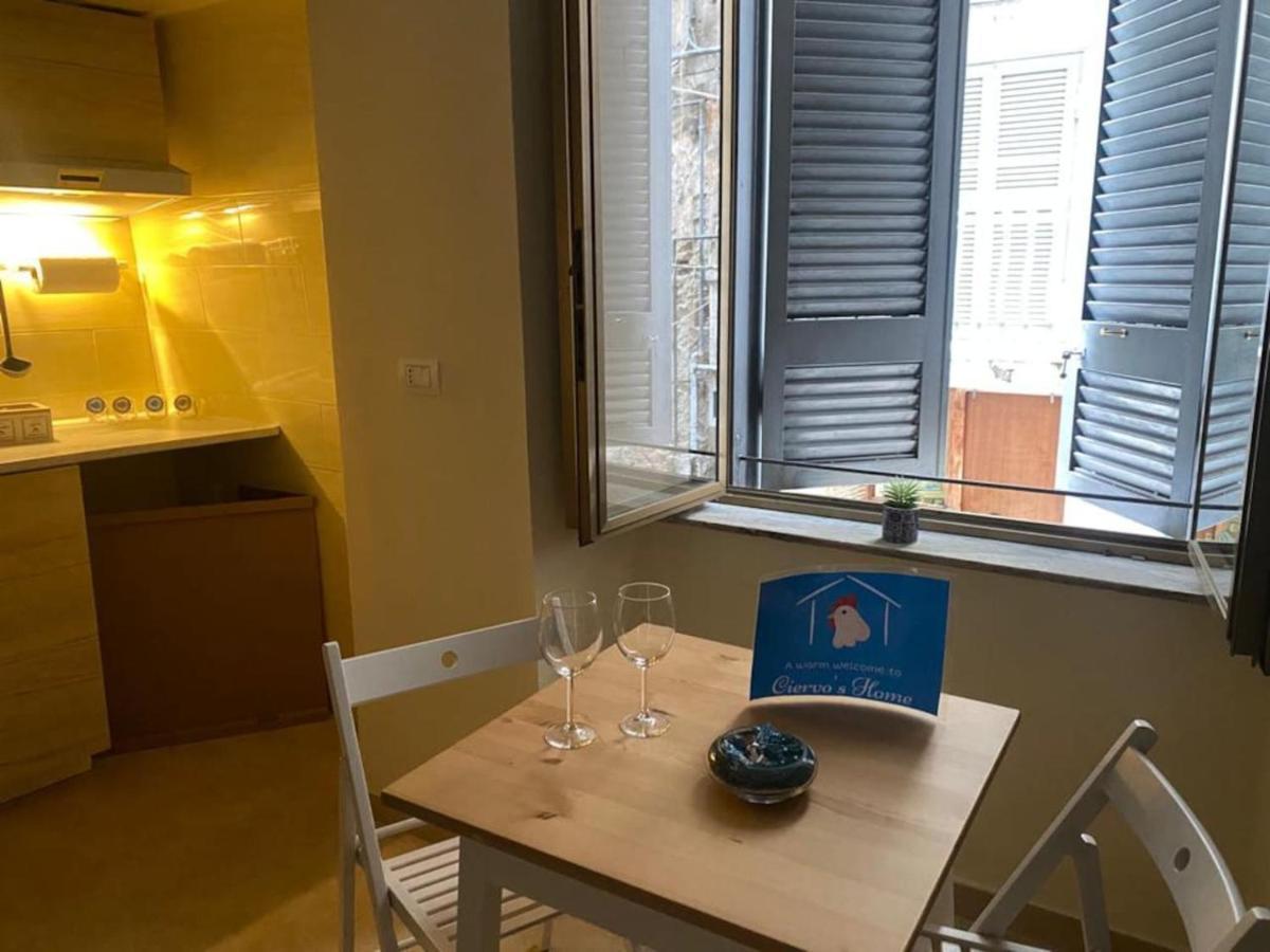 Ciervo'S Home -Appartamento Smart Nel Cuore Di Napoli Exterior foto