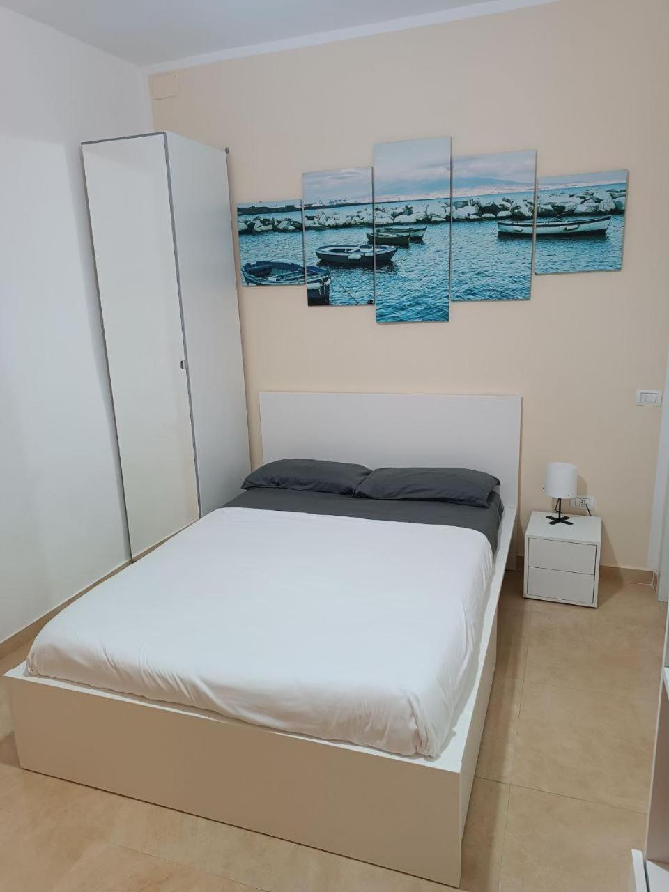 Ciervo'S Home -Appartamento Smart Nel Cuore Di Napoli Exterior foto